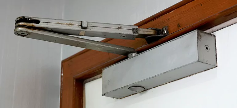 Door Closer Setup in Portage and Main, ON
