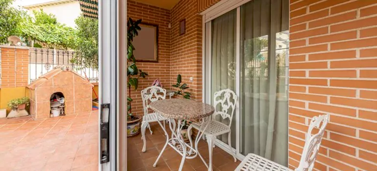 Adding Porch Enclosures To Your Home in St. John s Park, Ontario