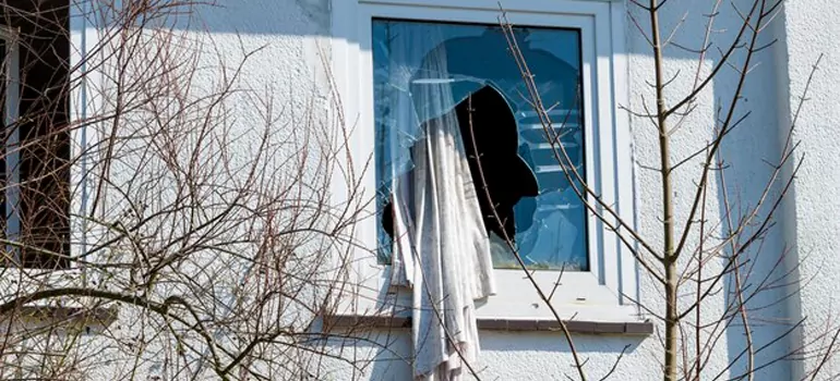 Storm Window Installation Contractors in Agassiz, Ontario